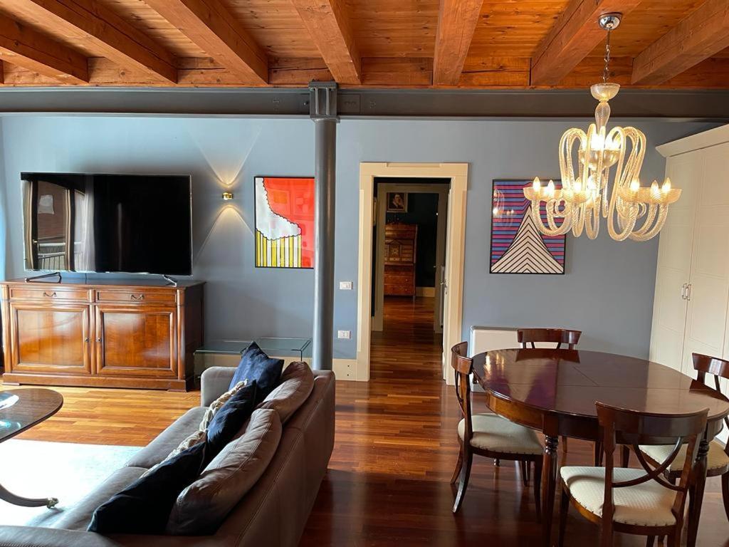 The Penthouse And Rooftop-terrace At Molino Stucky Lejlighed